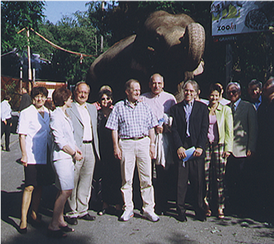 Bundesratsreise 2007 im Zoo Zürich mit Elefantenkuh Chhukha